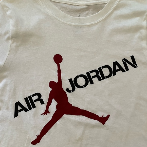 Air Jordan YOUTH Kids White long sleeve Shirt Size L (16-18) - Picture 3 of 10